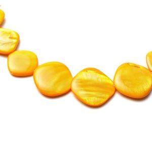 Yellow Shell Pearl Necklace